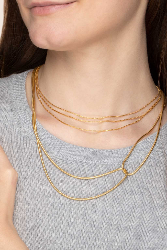 Infini Looped Chain Necklace - Gold